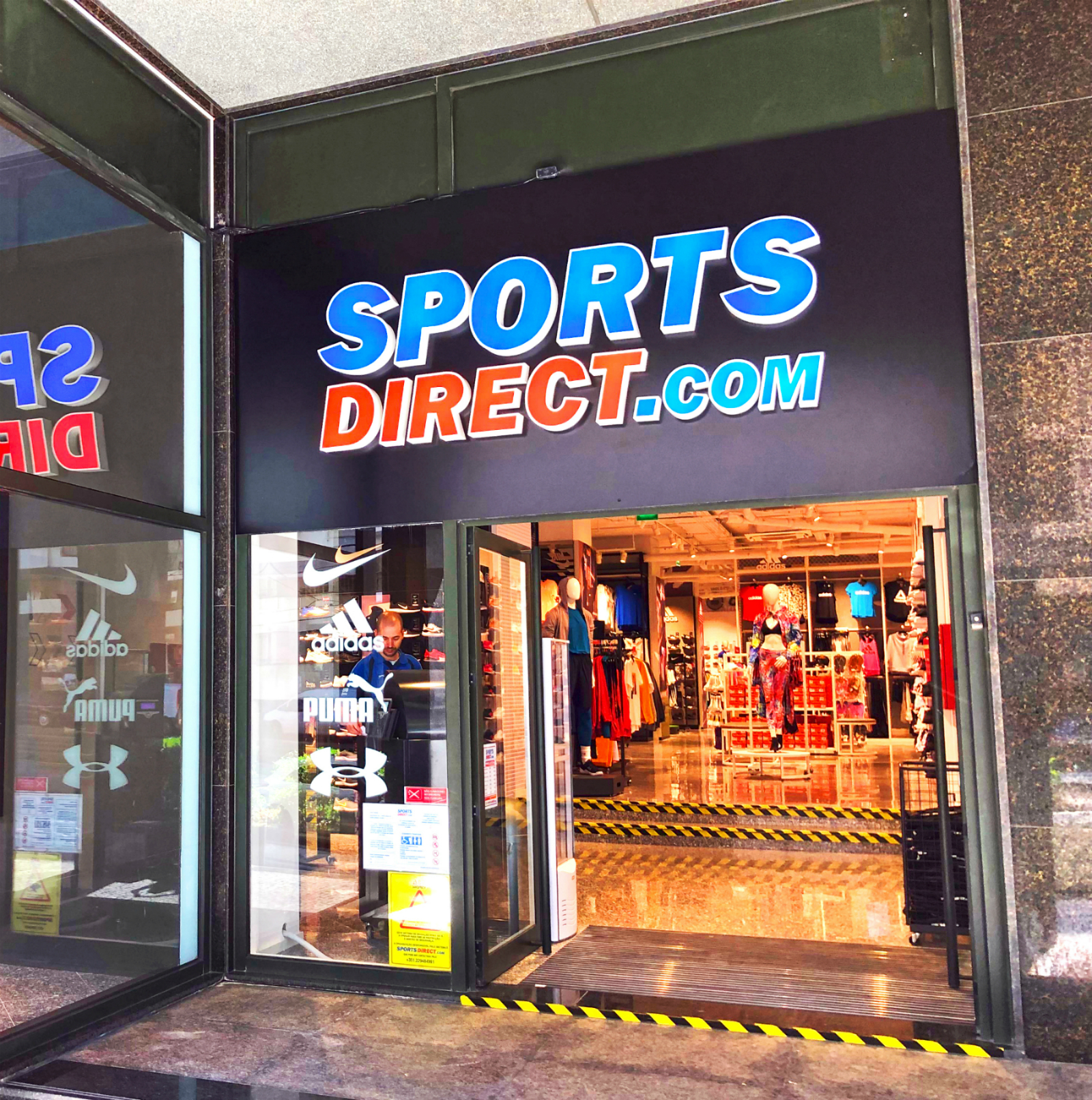 Sports Direct reabre em Gaia com nova morada e conceito